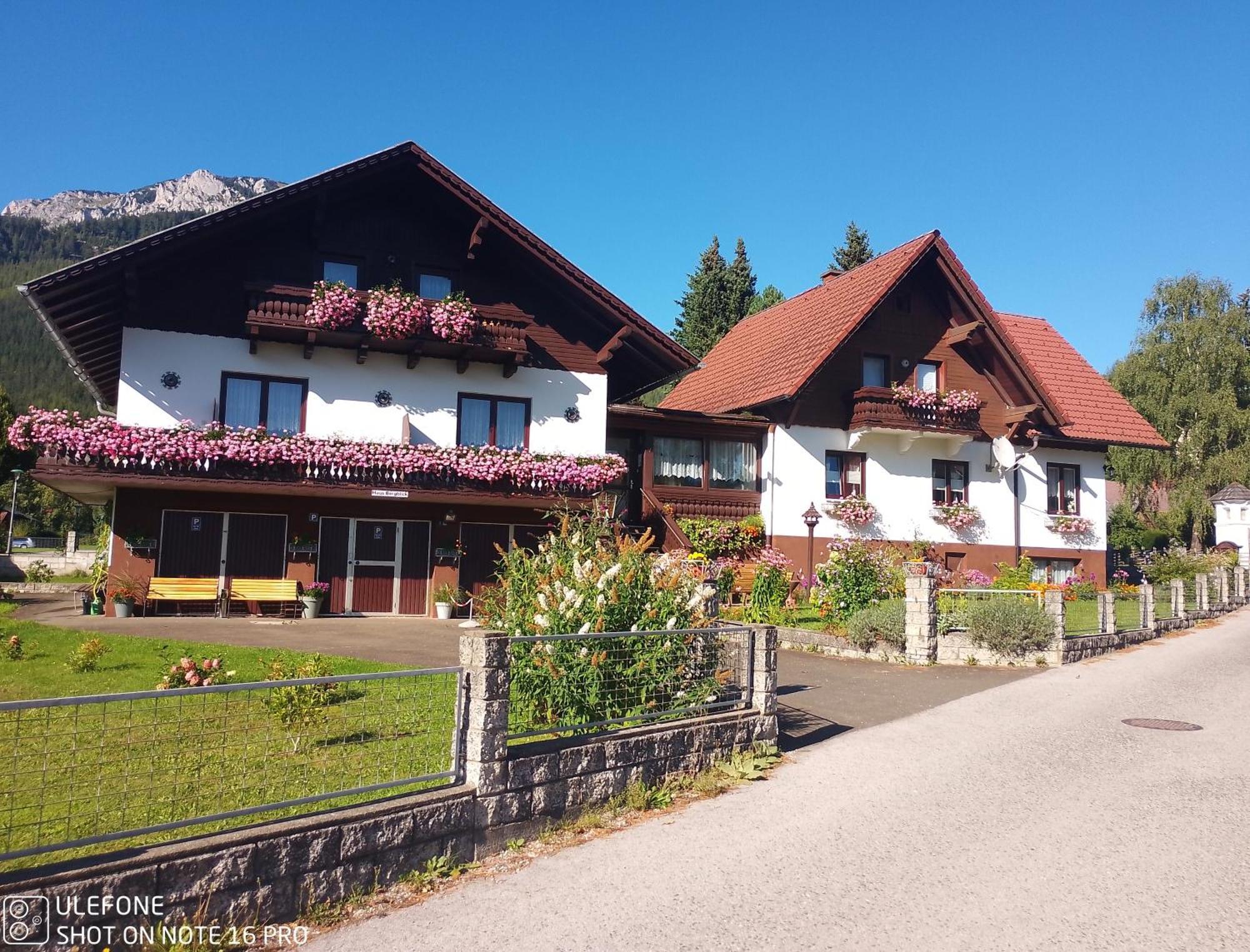Haus Bergblick Fruehstueckspension Oberort Exterior foto